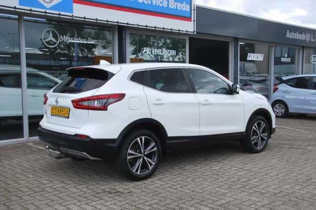 Nissan Qashqai (2019) thumbnail 4