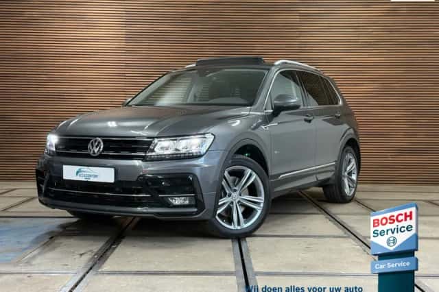 Volkswagen Tiguan (2018) thumbnail 1