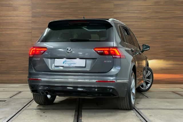 Volkswagen Tiguan (2018) thumbnail 3