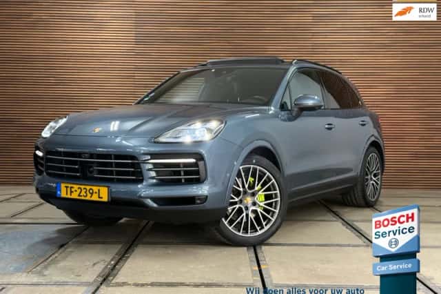 Porsche Cayenne (2018) thumbnail 1
