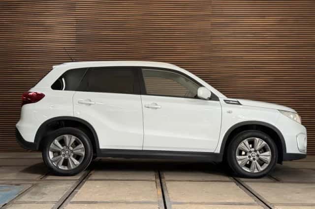 Suzuki Vitara (2019) thumbnail 6