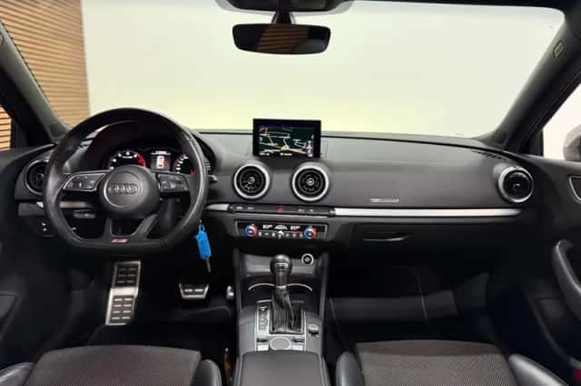 Audi A3 (2018) thumbnail 2