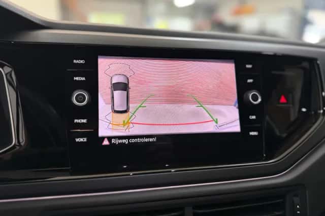 Volkswagen Polo (2022) thumbnail 6