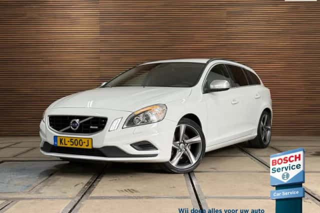 Volvo V60 (2011) thumbnail 1