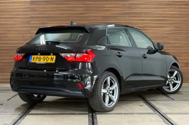 Audi A1 (2023) thumbnail 5