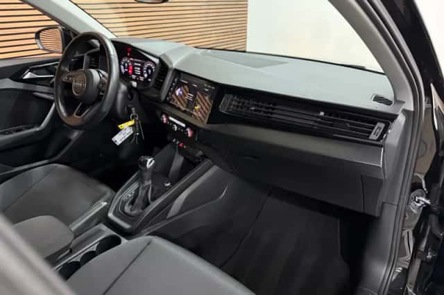 Audi A1 (2023) thumbnail 6