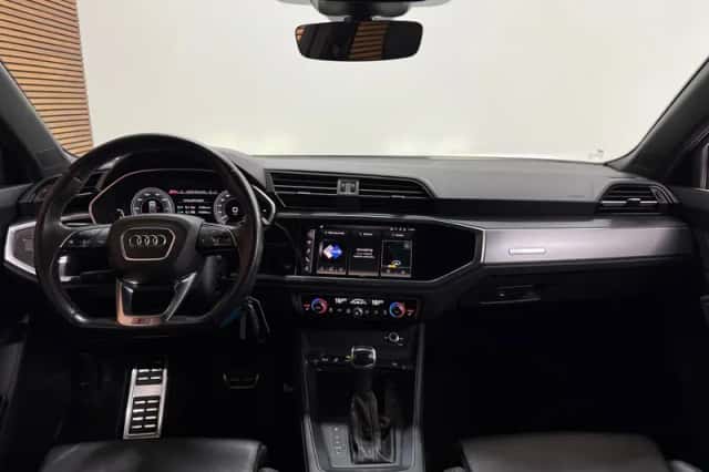 Audi Q3 (2022) thumbnail 6