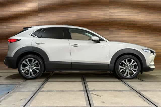 Mazda CX-30 (2023) thumbnail 3
