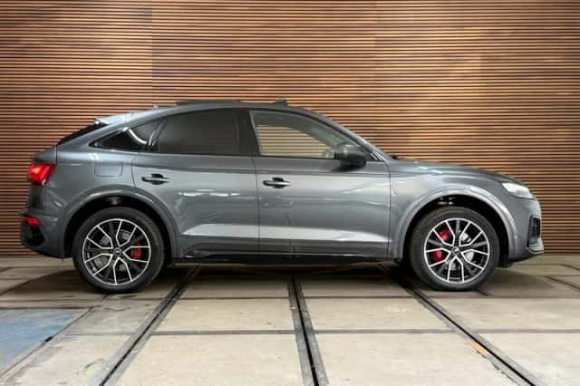Audi Q5 (2023) thumbnail 3