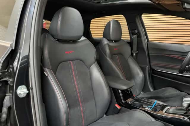 Kia Ceed (2022) thumbnail 2