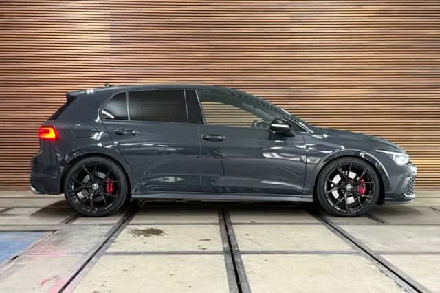Volkswagen Golf (2021) thumbnail 4