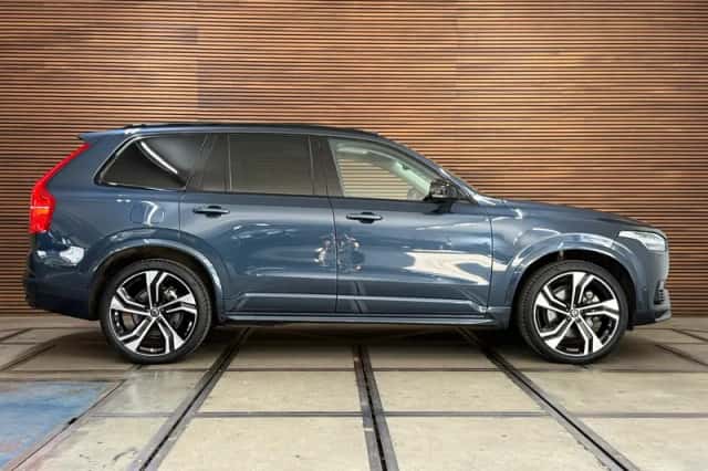 Volvo XC90 (2024) thumbnail 4