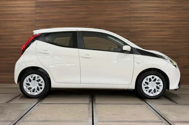 Toyota Aygo (2019) thumbnail 4