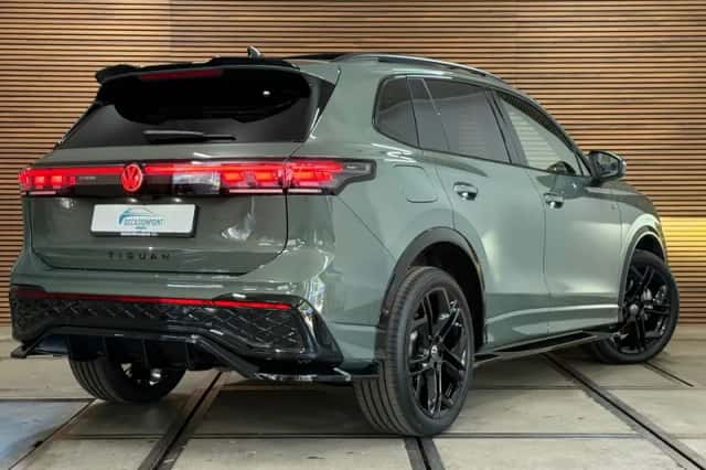 Volkswagen Tiguan (2025) thumbnail 4