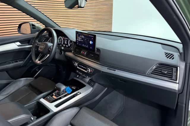 Audi Q5 (2021) thumbnail 5