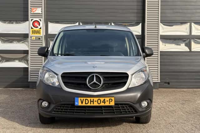 Mercedes-Benz Citan (2019) thumbnail 2