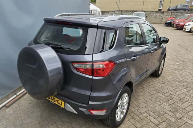 Ford EcoSport (2015) thumbnail 2