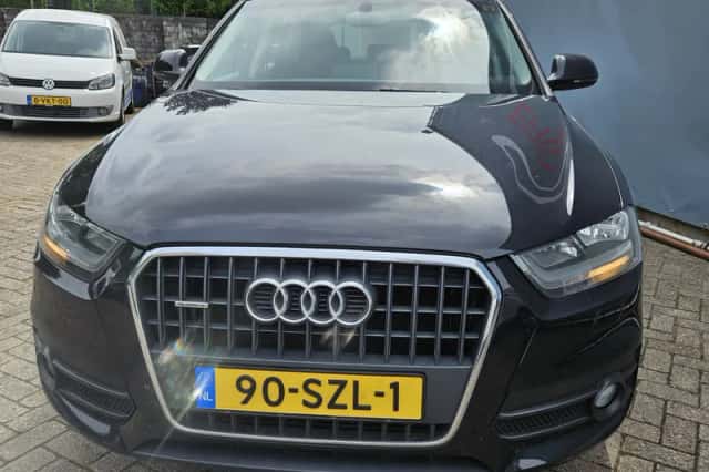 Audi Q3 (2012) thumbnail 5
