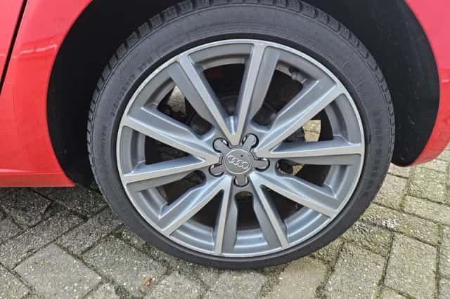 Audi A1 (2013) thumbnail 3