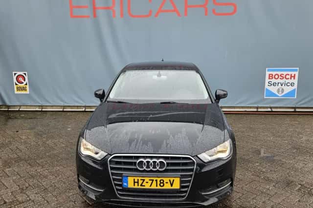 Audi A3 (2016) thumbnail 3