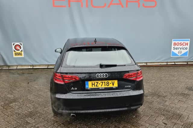 Audi A3 (2016) thumbnail 5
