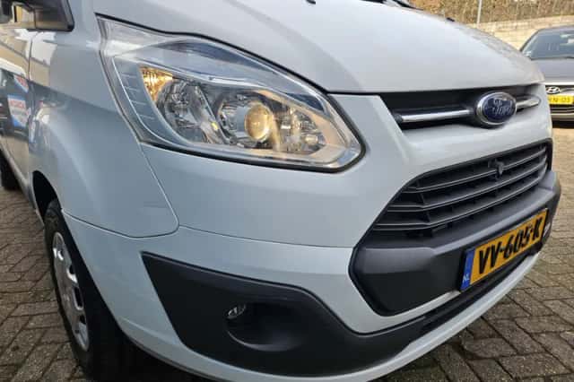 Ford Transit Custom (2016) thumbnail 2