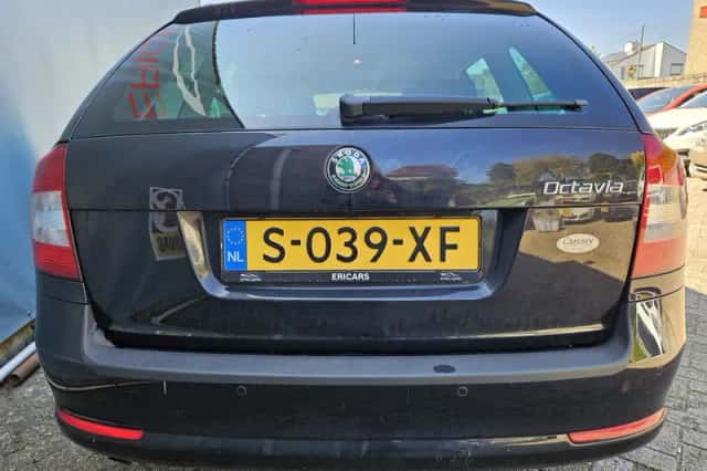 Škoda Octavia (2011) thumbnail 4