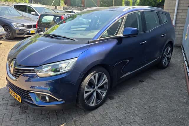 Renault Grand Scénic (2017) thumbnail 3