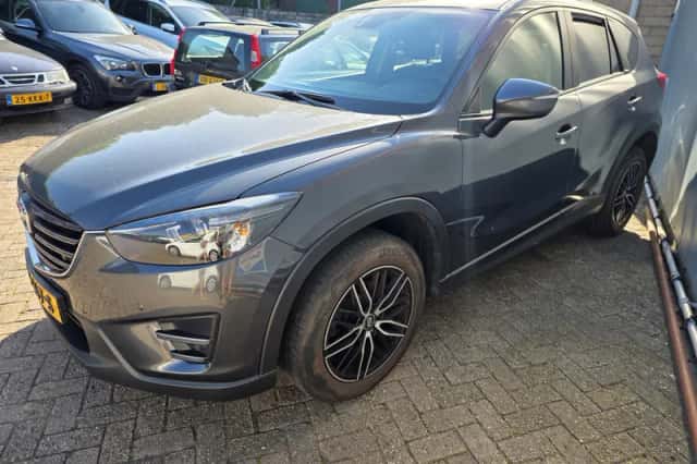 Mazda CX-5 (2015) thumbnail 2