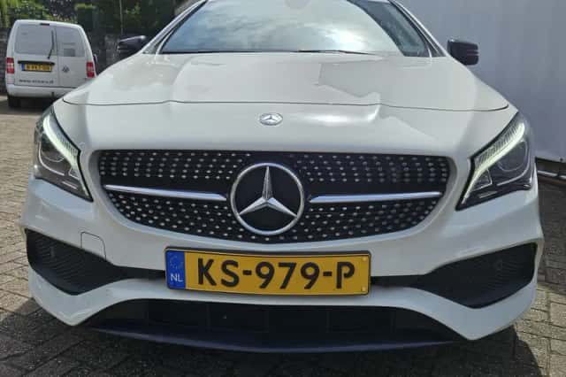 Mercedes-Benz CLA-Klasse (2016) thumbnail 4