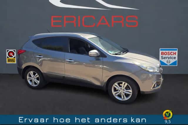 Hyundai ix35 (2012) thumbnail 1