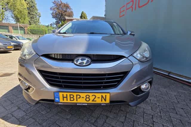 Hyundai ix35 (2012) thumbnail 3