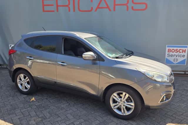 Hyundai ix35 (2012) thumbnail 4