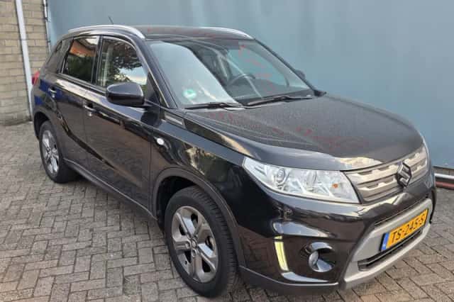 Suzuki Vitara (2018) thumbnail 3