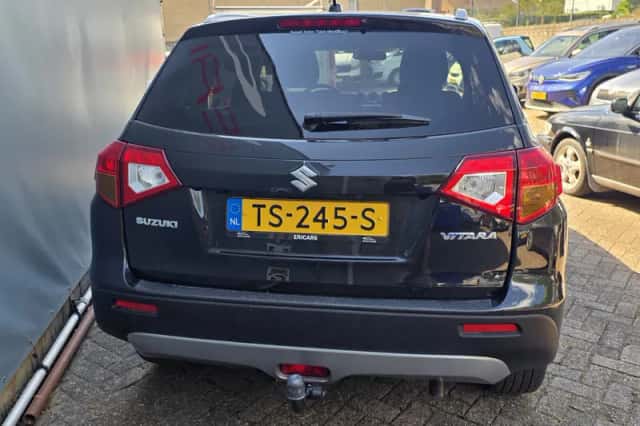 Suzuki Vitara (2018) thumbnail 4
