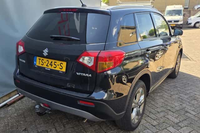 Suzuki Vitara (2018) thumbnail 5