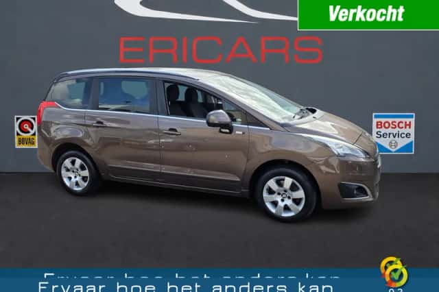 Peugeot 5008 (2015) thumbnail 1