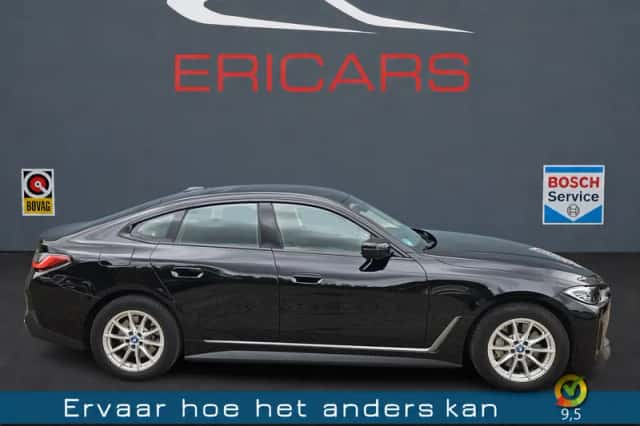 BMW i4 (2023) thumbnail 1