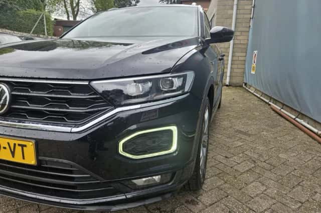 Volkswagen T-Roc (2020) thumbnail 4