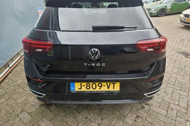 Volkswagen T-Roc (2020) thumbnail 5