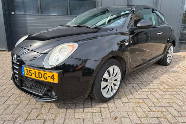 Alfa Romeo Mito (2010) thumbnail 1