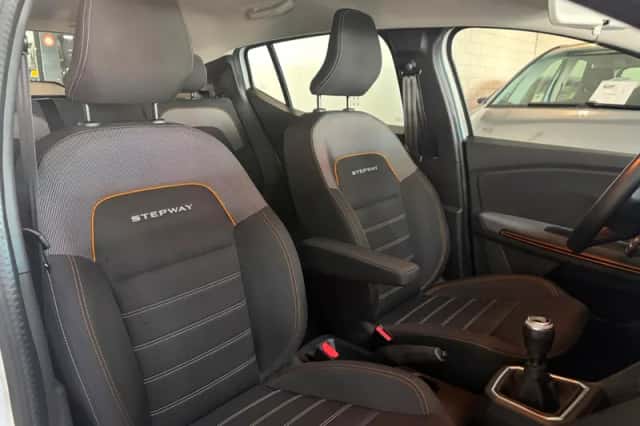 Dacia Sandero Stepway (2021) thumbnail 6