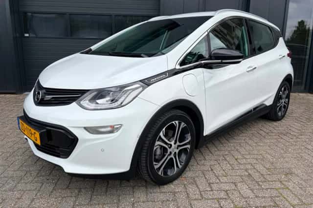 Opel Ampera-e (2019) thumbnail 1