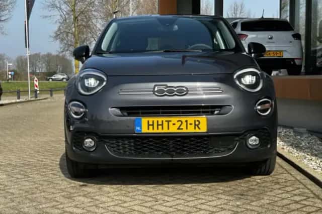Fiat 500X (2023) thumbnail 5