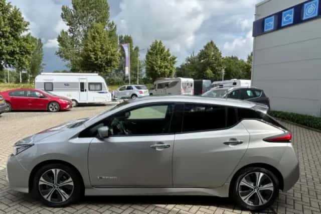 Nissan Leaf (2019) thumbnail 6