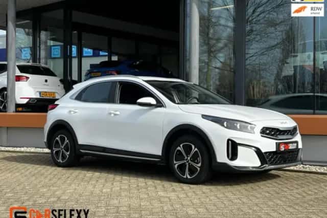 Kia XCeed (2024) thumbnail 1