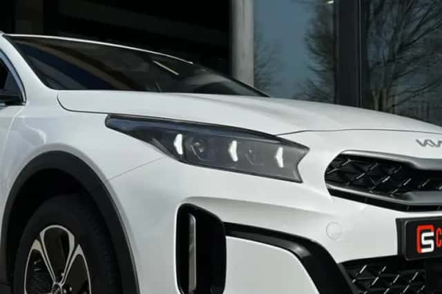 Kia XCeed (2024) thumbnail 4