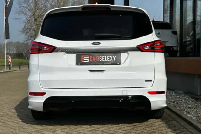 Ford S-Max (2023) thumbnail 5