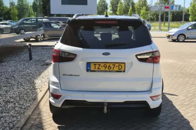 Ford EcoSport (2018) thumbnail 6
