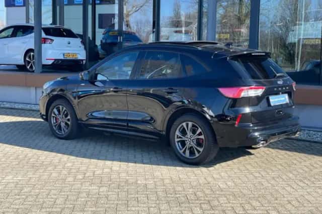 Ford Kuga (2022) thumbnail 3